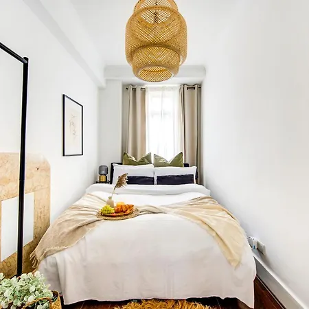 Hyde Park 1 Bedroom Apartment